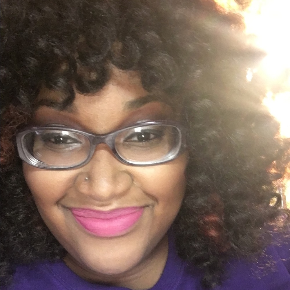 Meet your Posher, Amber